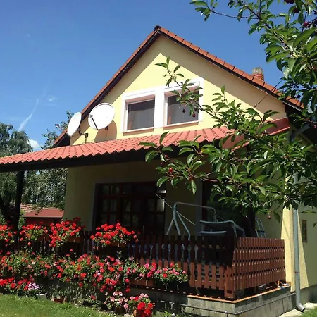 Homes In Balatonmariafuerdoe 19475 * Balatonmáriafürdő