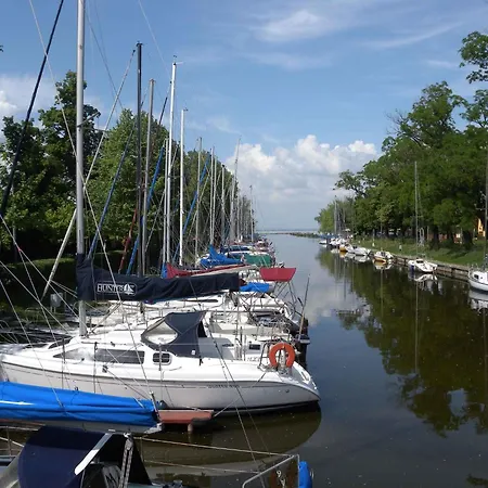 Homes In Balatonmariafuerdoe 19475 Prázdninový dům *