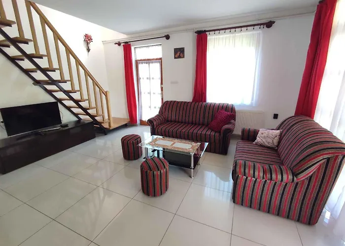 Homes In Balatonmariafuerdoe 19475 *